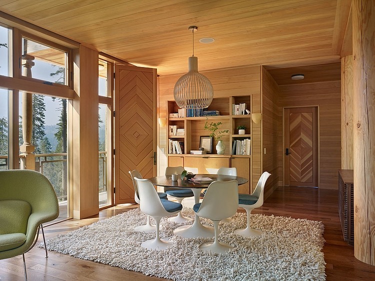 Crow's Nest Residence by Mt. Lincoln Construction