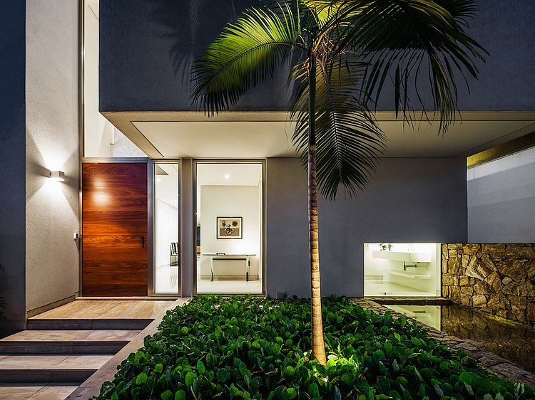 MG Residence by Reinach Mendonça Arquitetos Associados