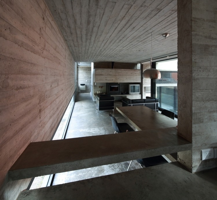 Casa Pedroso by Bak Arquitectos