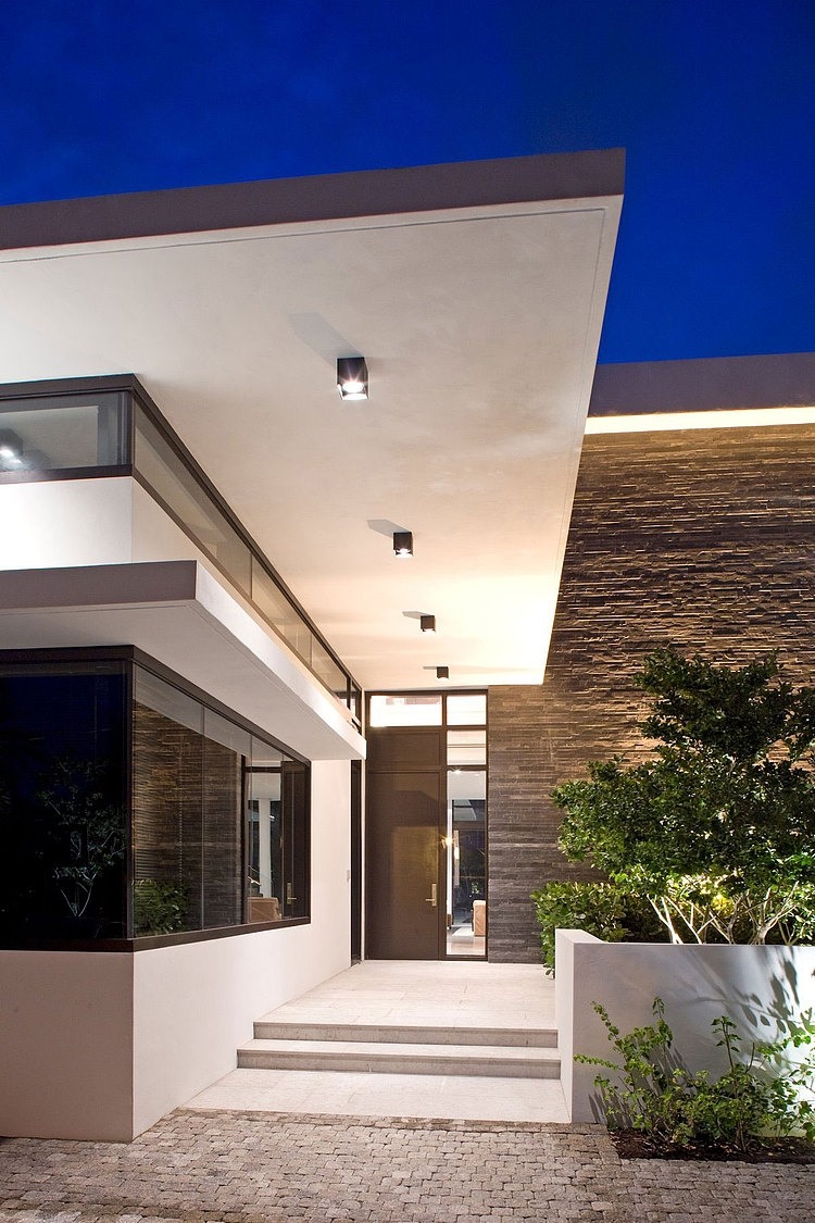 Franco Residence by KZ Architecture