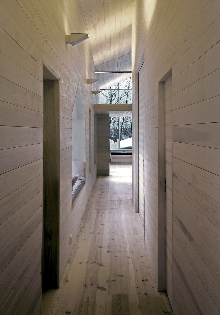Split View Mountain Lodge by Reiulf Ramstad Arkitekter