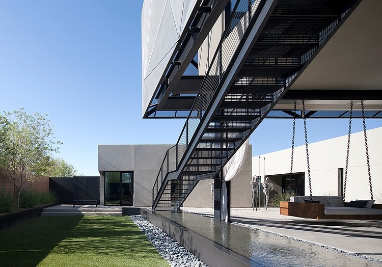 Tresarca Residence by Assemblage Studio