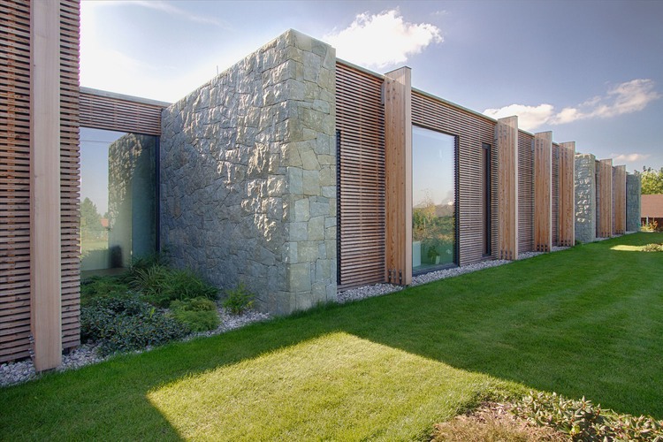 House Tabasek by Qarta Architektura