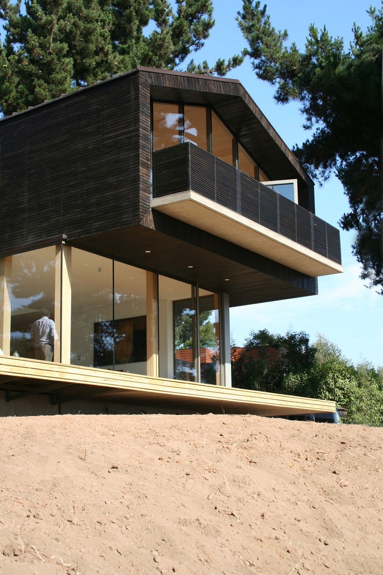 Casa Cantagua by Raimundo Anguita