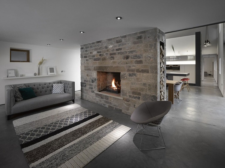 Cat Hill Barn by Snook Architects