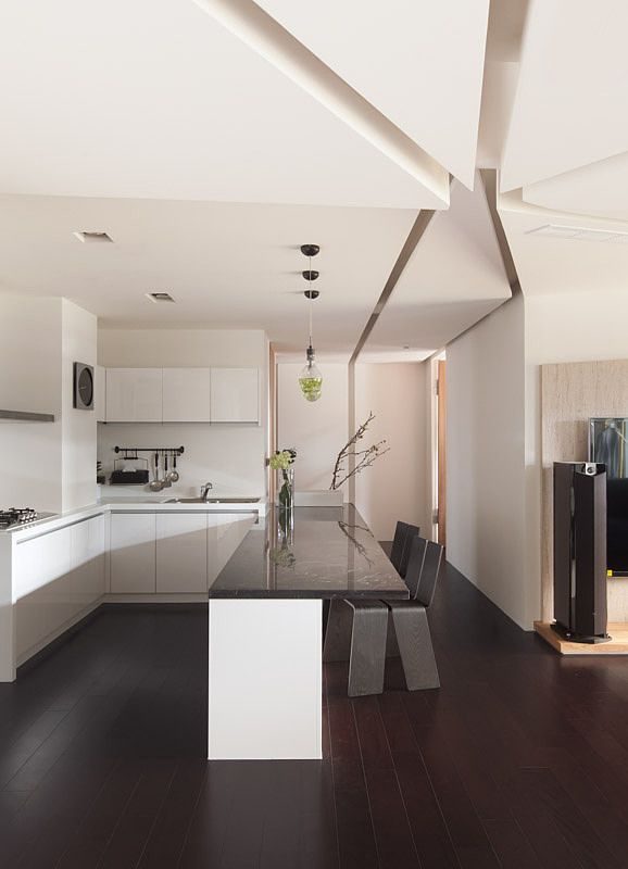 Home in Taiwan by H2O+CO2 Design