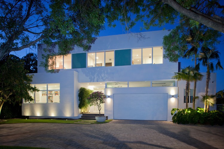 96 Golden Beach by SDH Studio