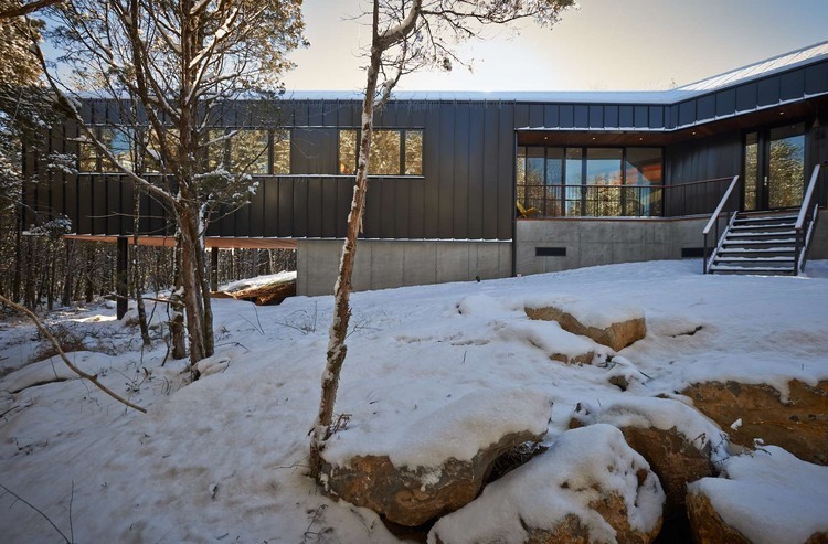 Holston River House by Sanders Pace Architecture