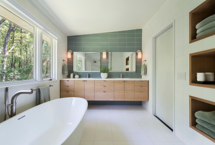 Mid-Century Modern by Flavin Architects