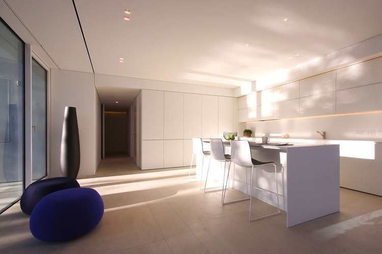 Jesolo Lido Pool Villa by JM Architecture