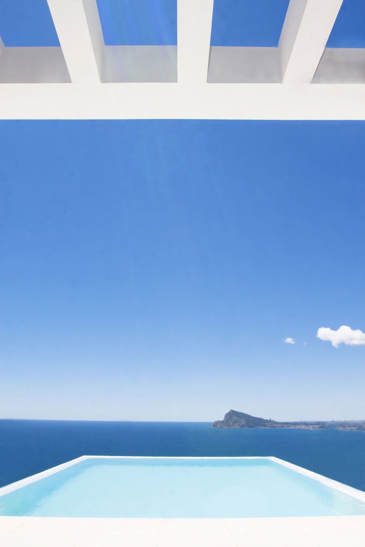 La Perla del Mediterráneo by Carlos Gilardi