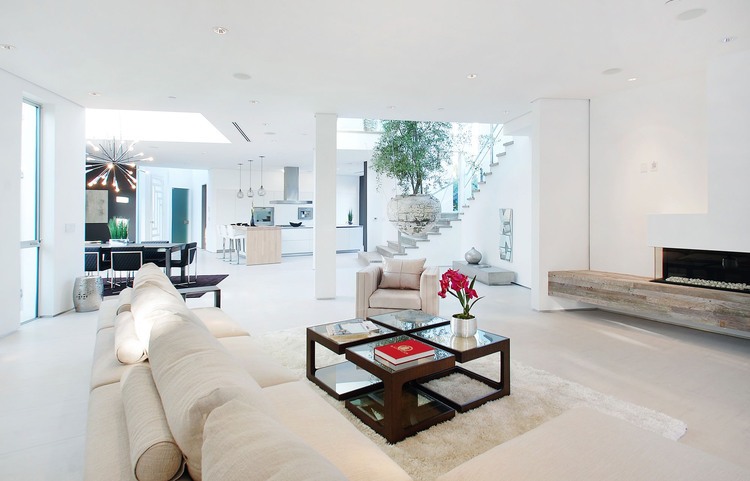 Mansfield House by Amit Apel