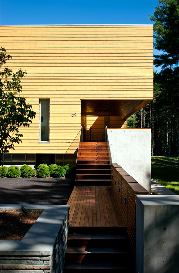 Page Road Residence by ACTWO Architects