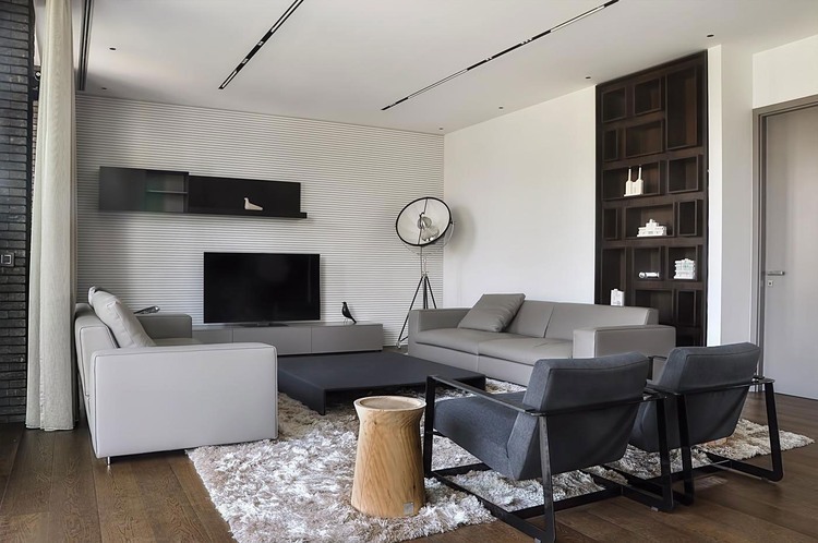 Belgrade Apartment by Aleksandar Savikin