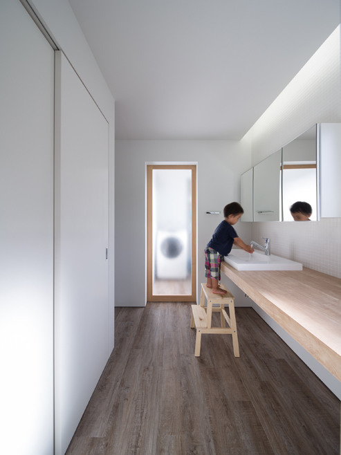 House in Asani by Sakai Architecture