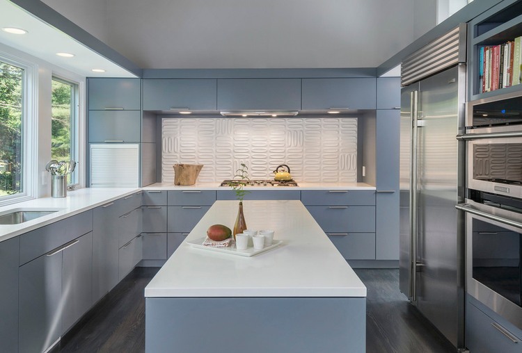 Mid-Century Modern by Flavin Architects