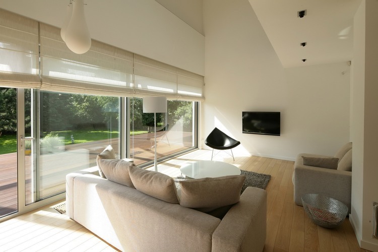 Black Cube House by Kameleonlab