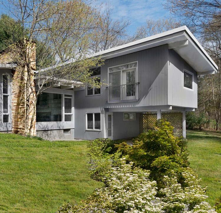 Mid-Century Modern by Flavin Architects