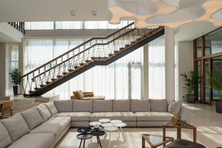 Country House by Leonovich Arseny