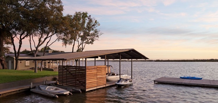 Lakeside Retreat by Lake|Flato Architects