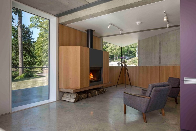 Red Bridge House by Smerin Architects