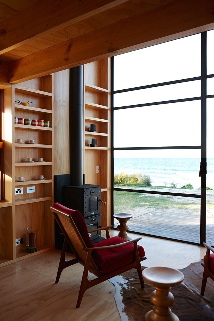 Beach Cabin by Crosson Clarke Carnachan Architects