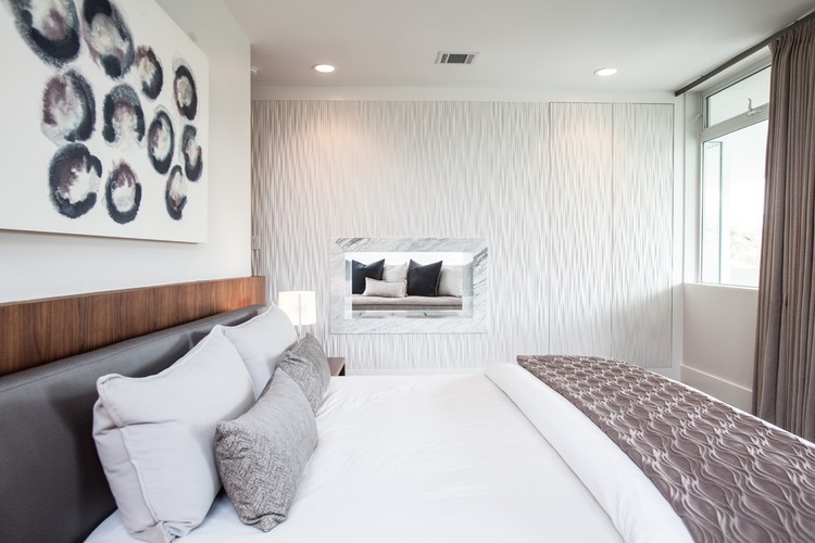 Memorial Park Residence by Laura U
