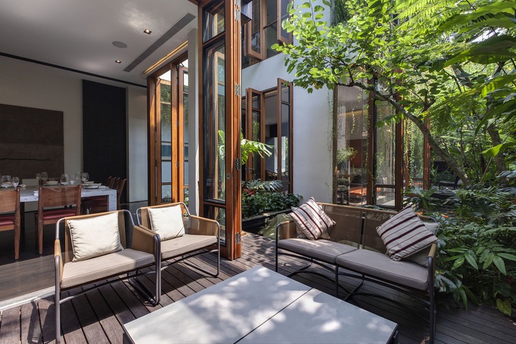 Merryn Road House by Aamer Architects