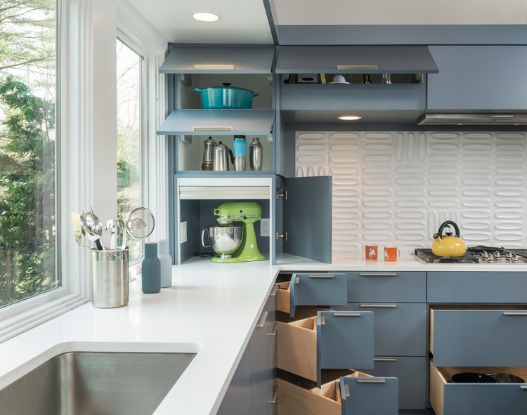 Mid-Century Modern by Flavin Architects
