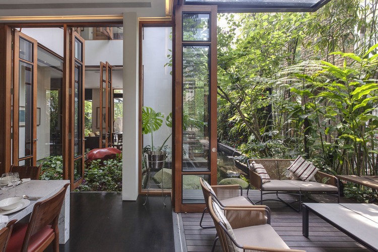 Merryn Road House by Aamer Architects