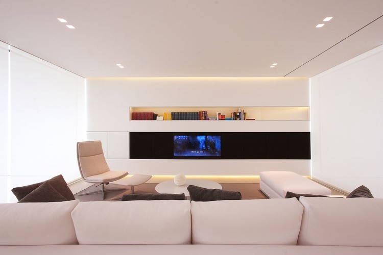 Jesolo Lido Pool Villa by JM Architecture