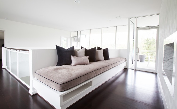 Memorial Park Residence by Laura U