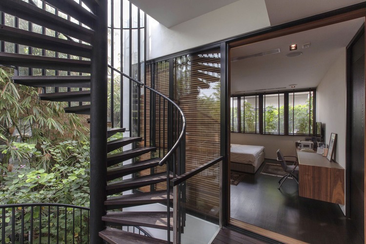 Merryn Road House by Aamer Architects