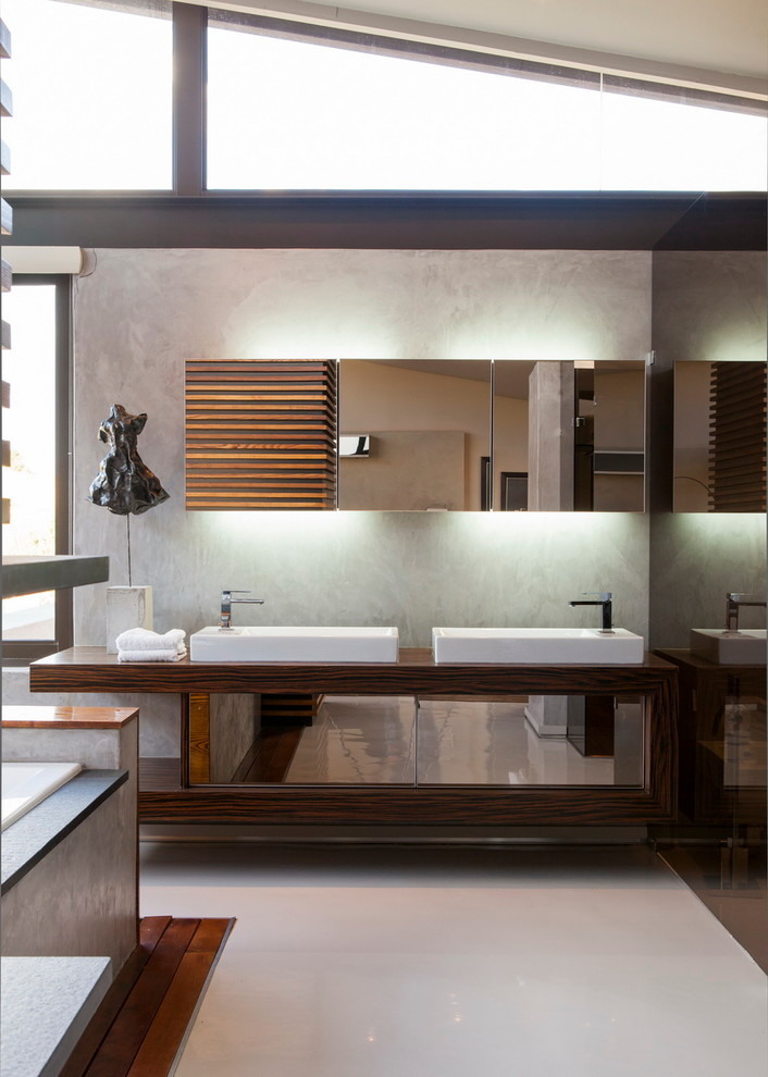 House Duk by Nico van der Meulen Architects