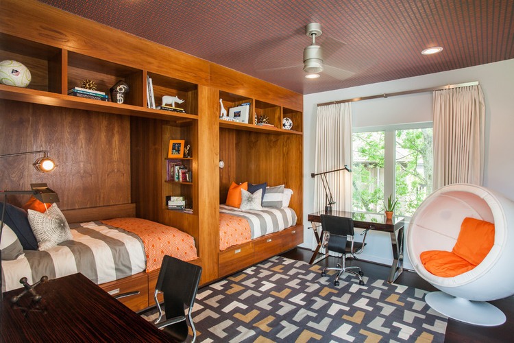 Memorial Park Residence by Laura U