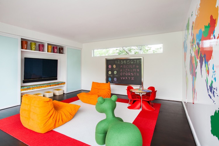 Memorial Park Residence by Laura U