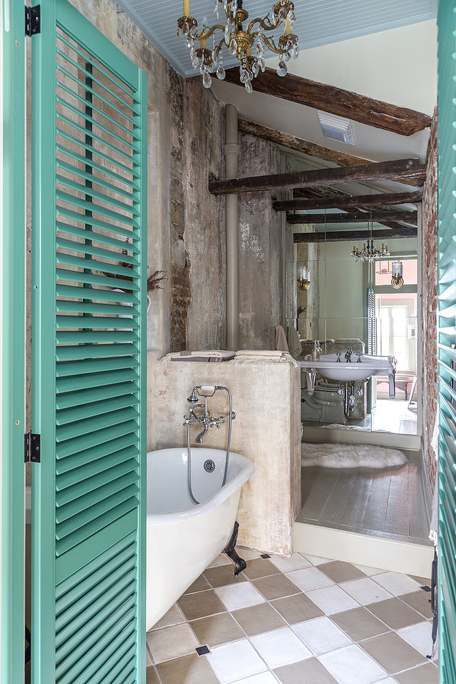 French Quarter Condo by Logan Killen Interiors