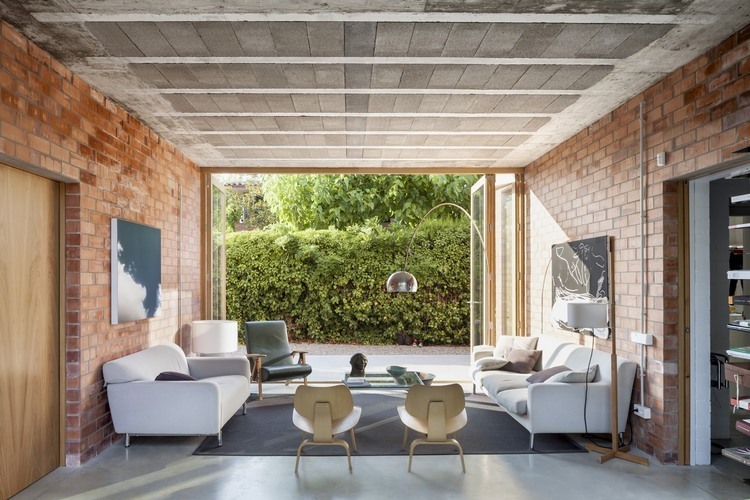 House 1101 by Harquitectes