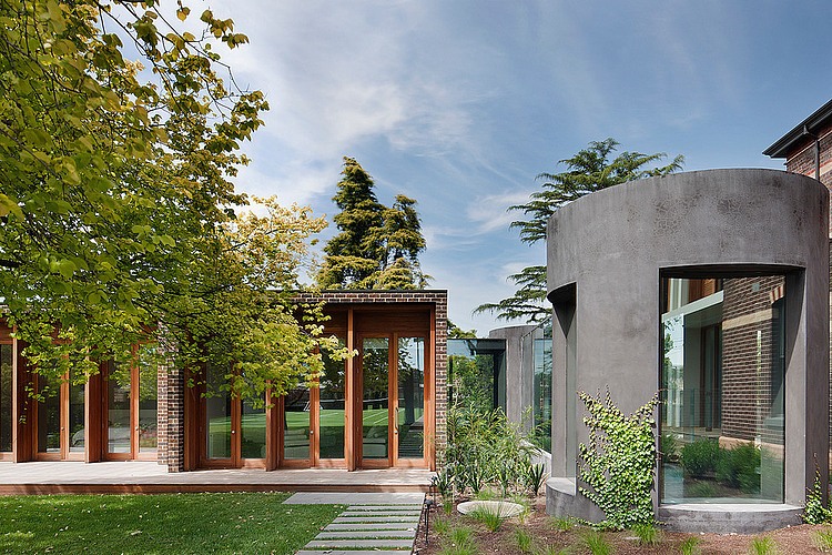 House on Wellington Street by Robert Mills Architects