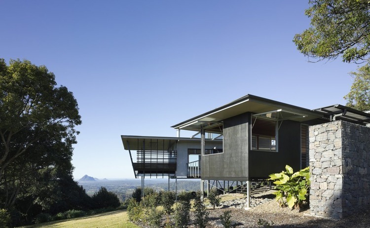 The Maleny House by Bark Design Architects