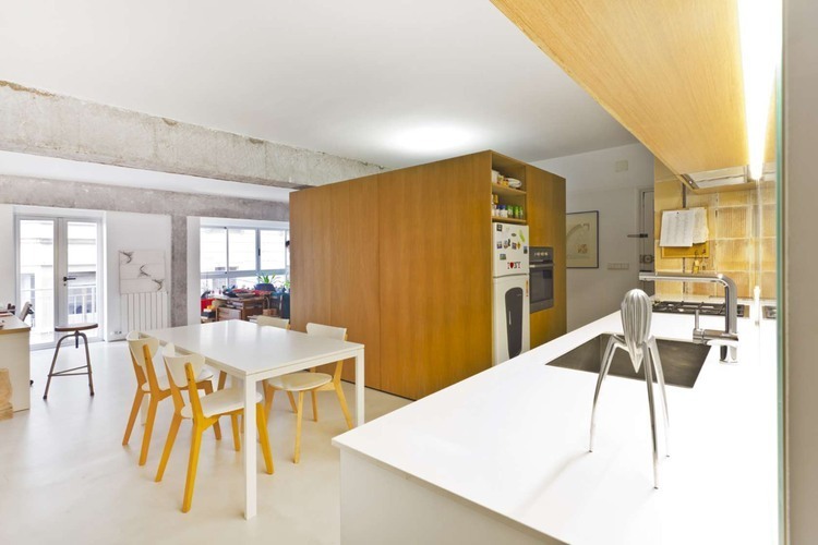 Palma Apartment by Tono Vila and Joan Miquel Segui