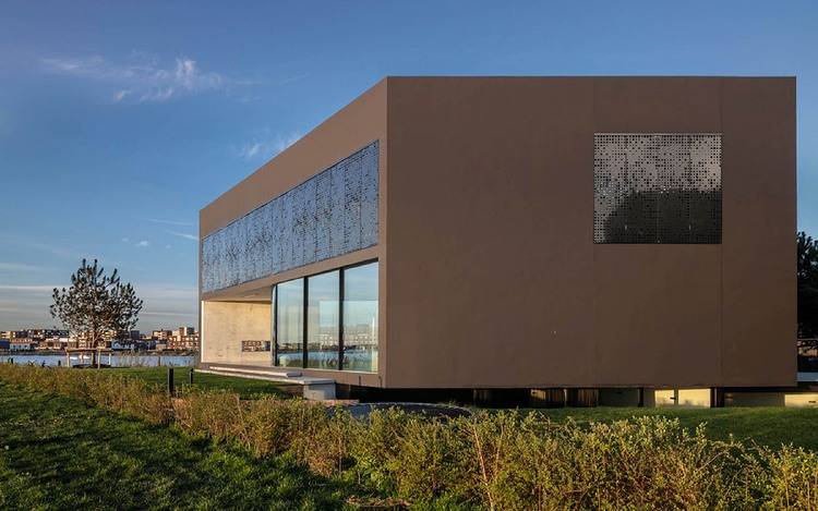 Villa Kavel 1 by Studioninedots