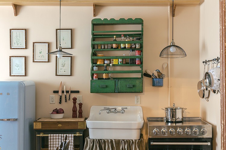 French Quarter Condo by Logan Killen Interiors