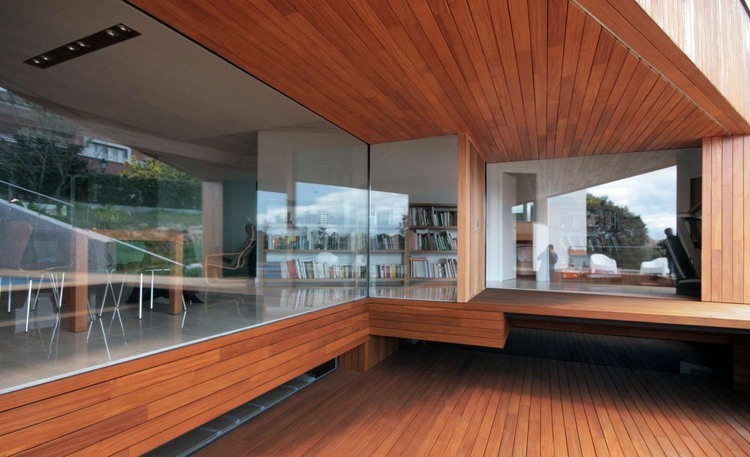Monteprincipe House by Camacho Macia Architects