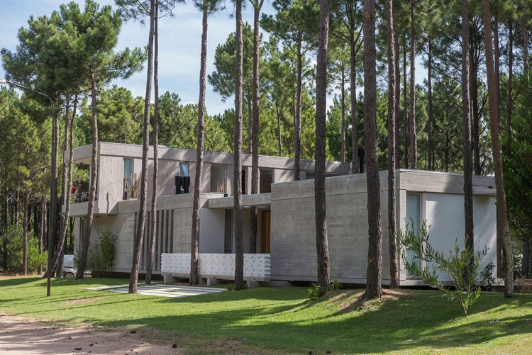 Batin Residence by Estudio Galera