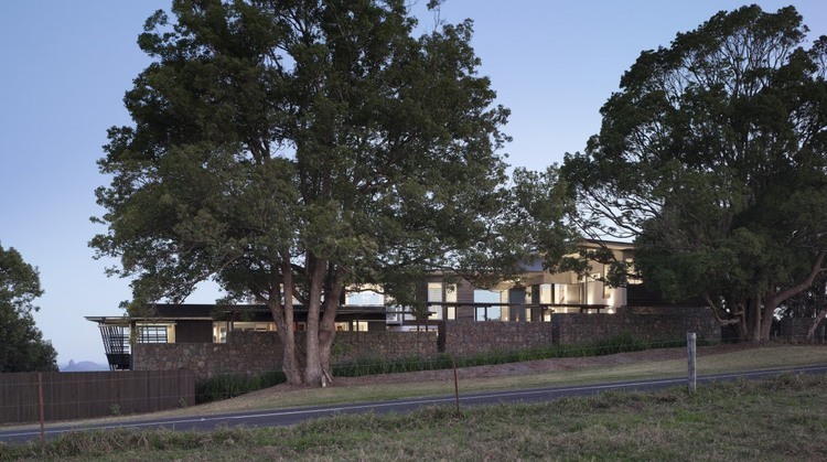 The Maleny House by Bark Design Architects