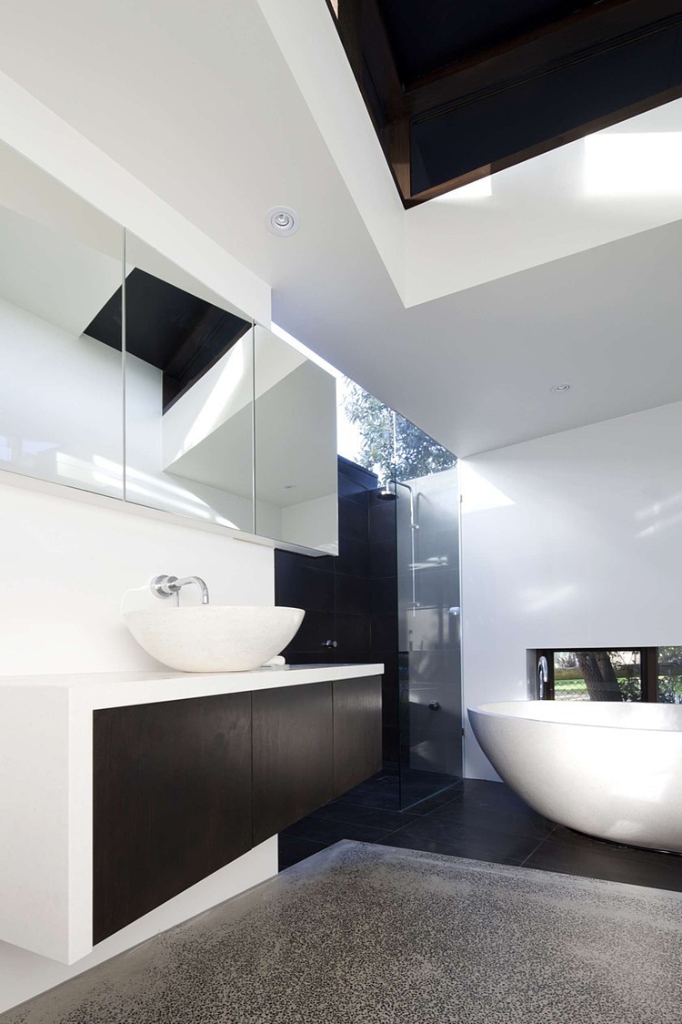 Balnarring Beach House by Simon Couchman Architects