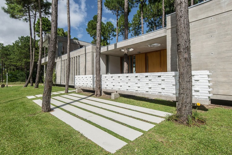 Batin Residence by Estudio Galera