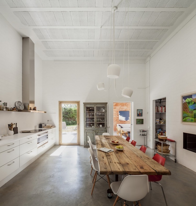 House 1101 by Harquitectes