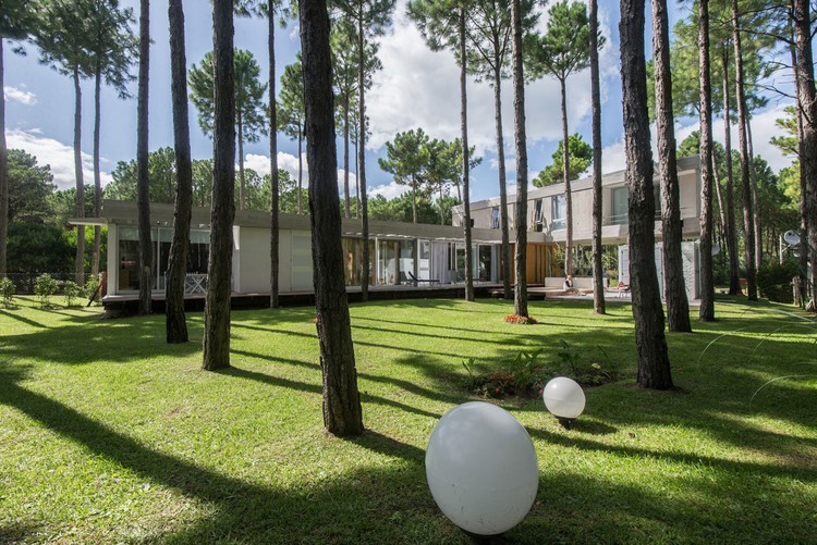 Batin Residence by Estudio Galera